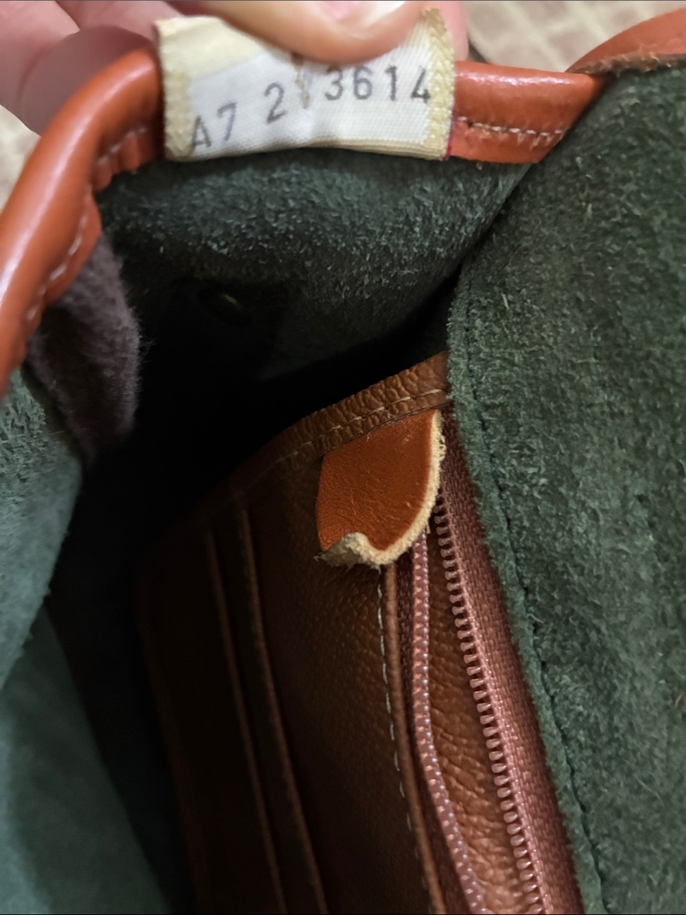 Dooney & Bourke Vintage All-Weather Leather crossbody bag - Picture 14 of 14